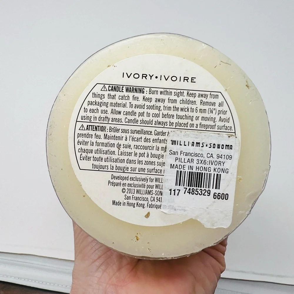 NWT Williams Sonoma Pillar Candle